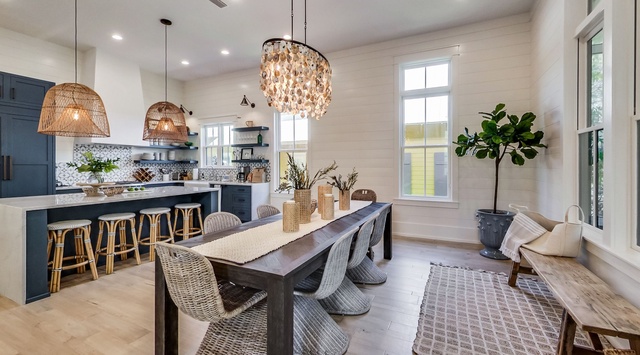 First Floor: Dining Area