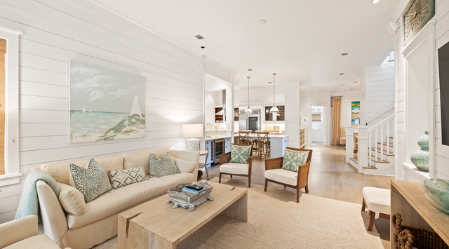 First Floor: Living Area