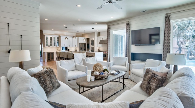 First Floor: Living Area