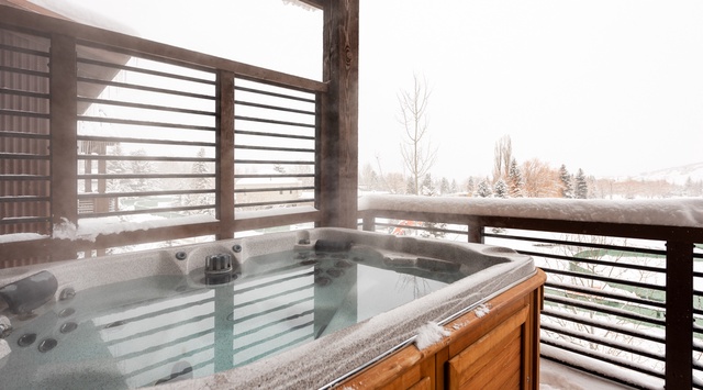  Private Hot Tub