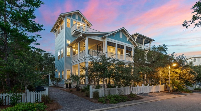 Blue Mountain "Beach Breezes" 189 Old Beach Road