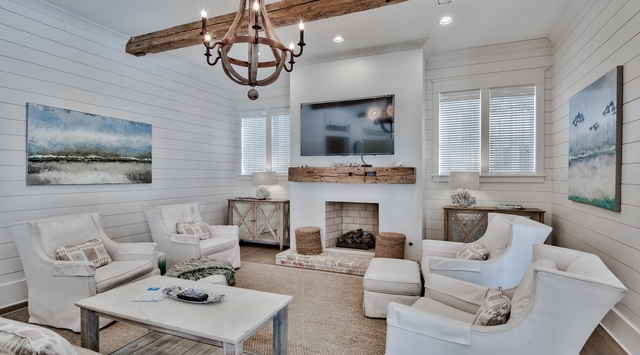 First Floor: Living Area