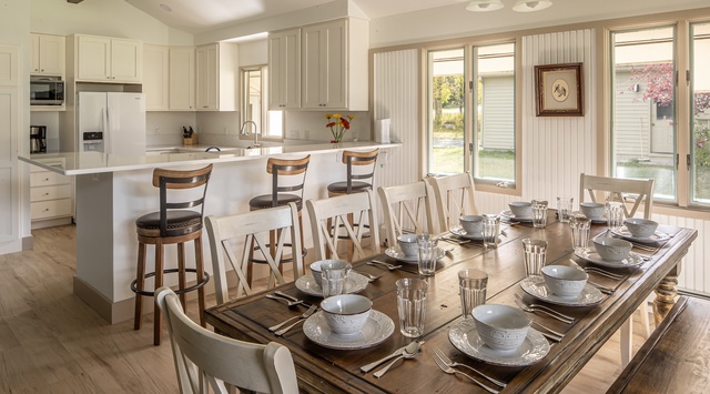 Dining Area - 2