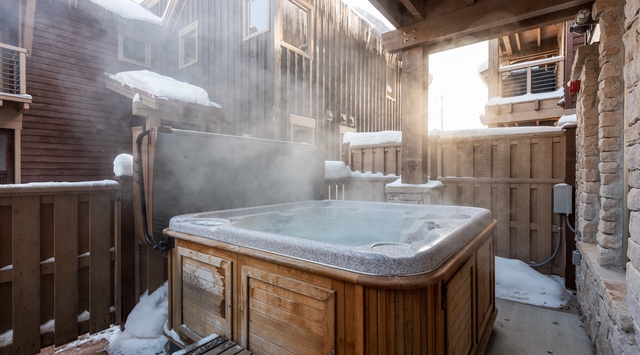  Private Hot Tub