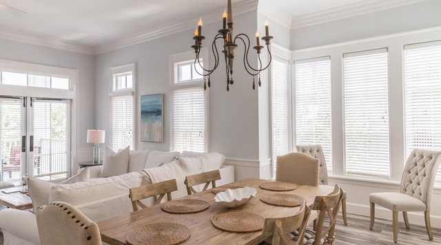 First Floor: Dining Area