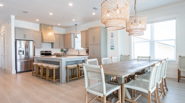 Second Floor: Dining Area