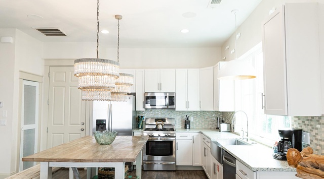 First Floor: Kitchen