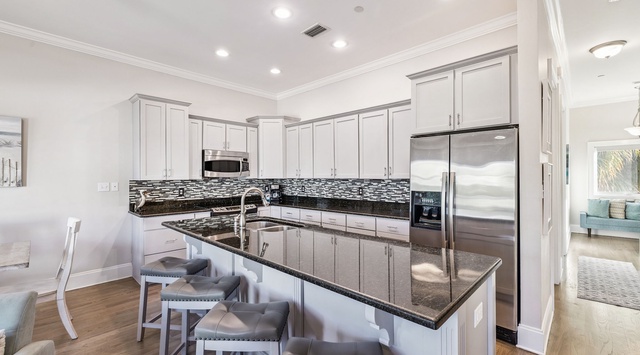 Array_43CoastalGroveWayUnitA-9