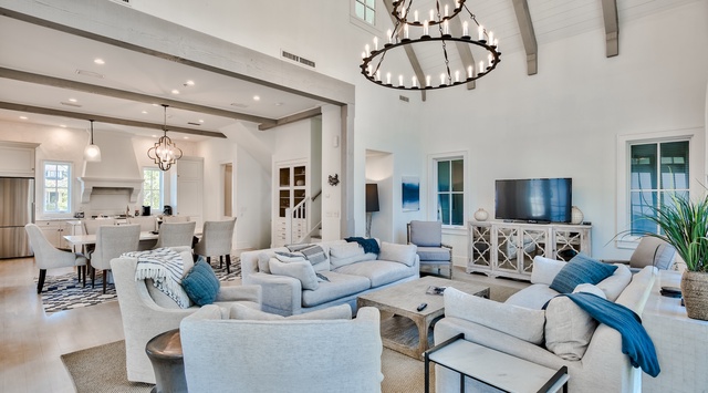 Second Floor: Living Area