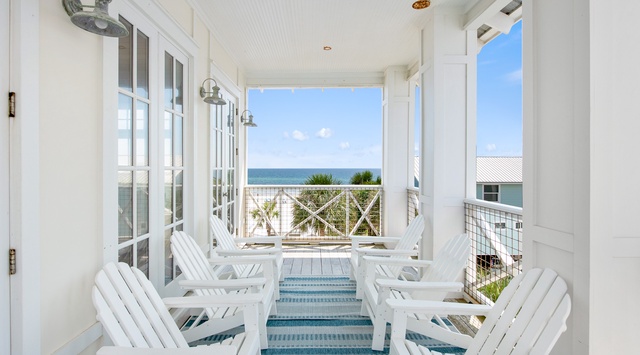 Third Floor: Balcony