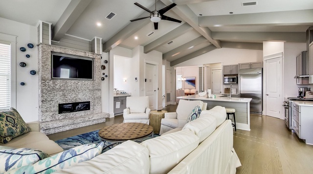 Third Floor: Living Area