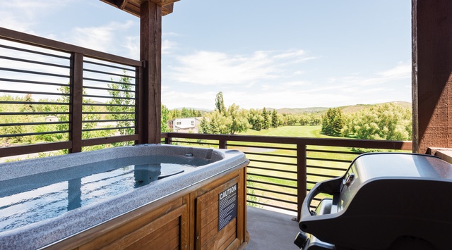  Private Hot Tub