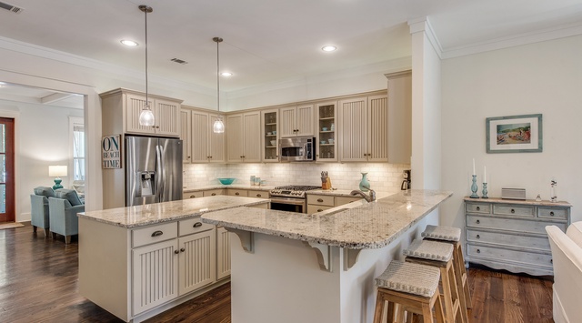 First Floor: Kitchen