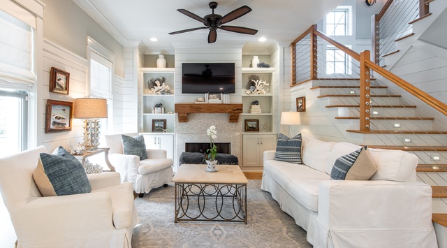 First Floor: Living Area