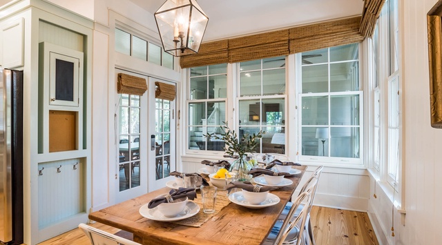 First Floor: Dining Area
