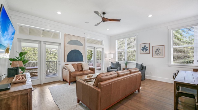 Second Floor: Living Area