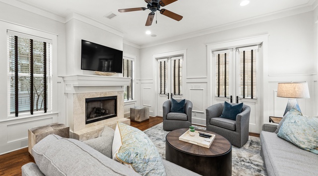 First Floor: Living Area