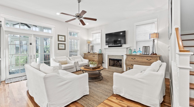 First Floor: Living Area