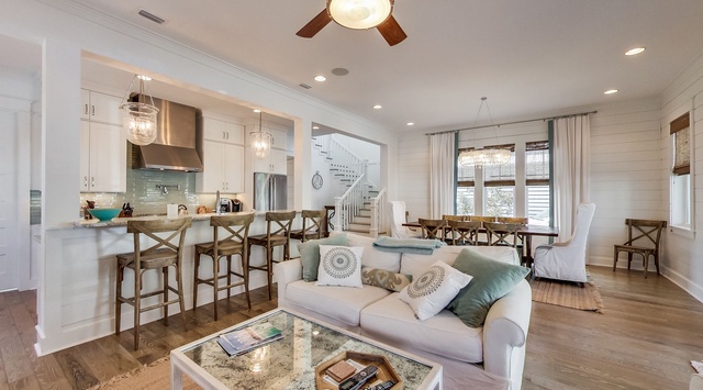 First Floor: Living Area