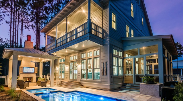 "Seven Saturdays" Private Pool and Outdoor Living Area