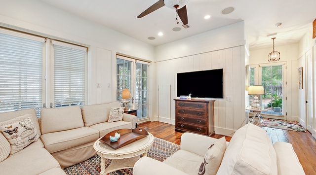 First Floor: Living Area