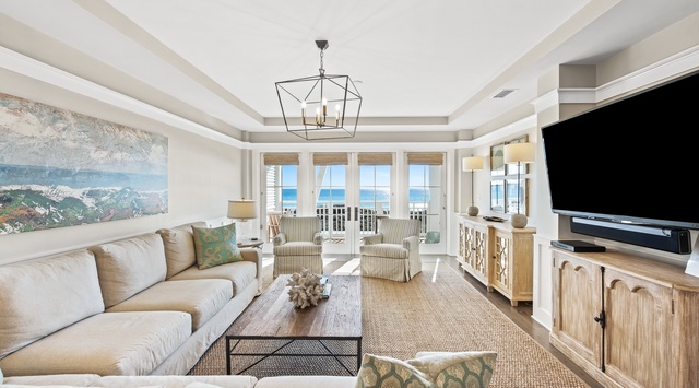 First Floor: Living Area