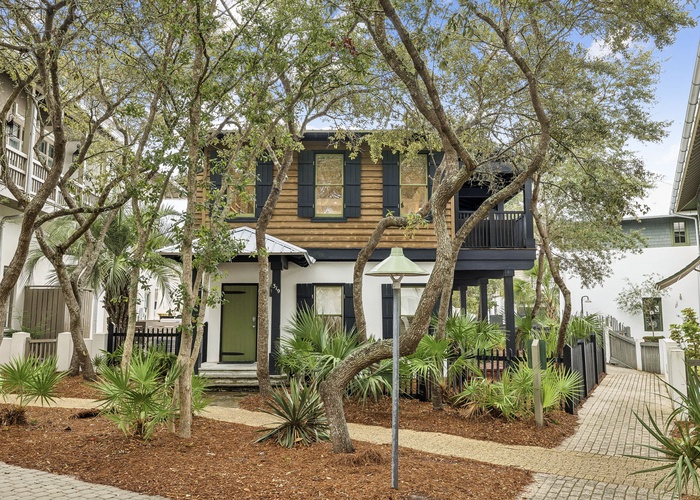 Featured Property Emerald Green