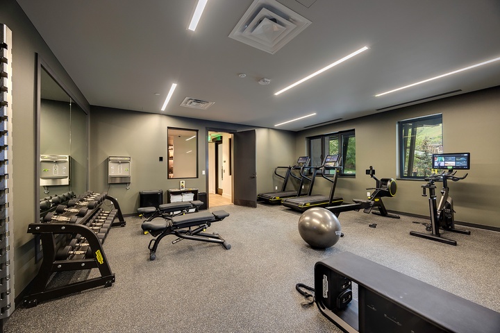 Stay active during your getaway with a fully equipped fitness center featuring cardio machines, free weights, and strength training equipment—all in a sleek, climate-controlled space with natural light.