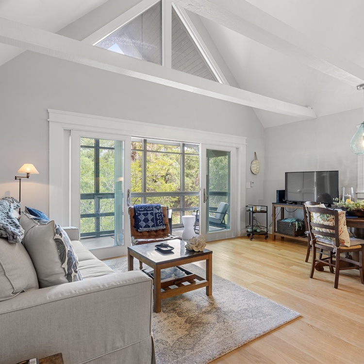 4247 Mariners Watch Villa