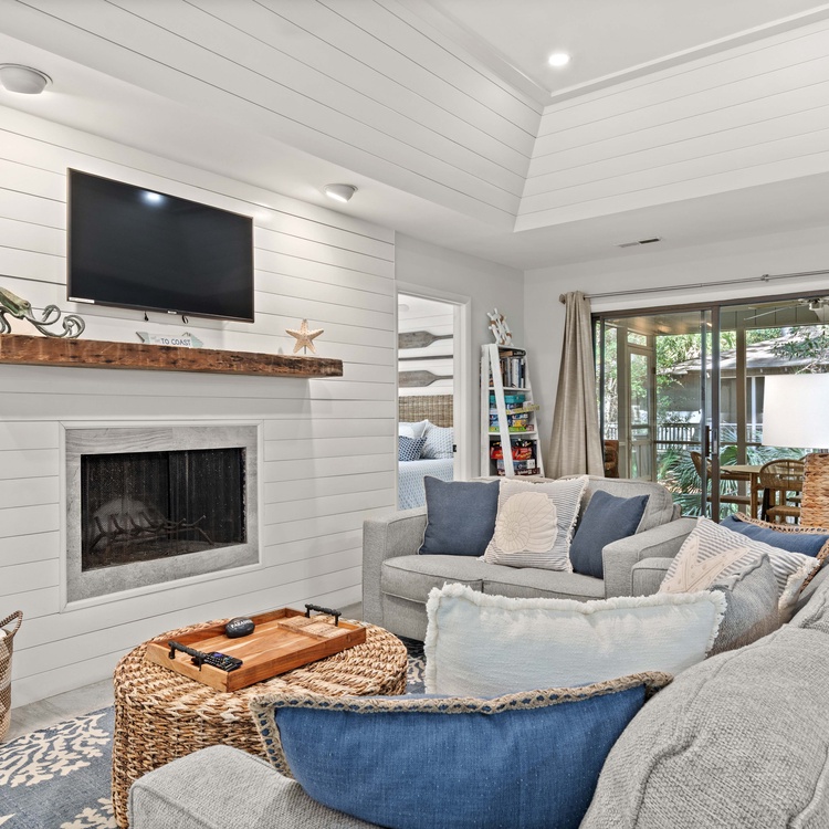 1071 Sparrow Pond Cottage