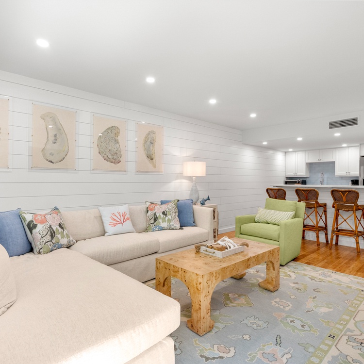 1351 Fairway Oaks Villa