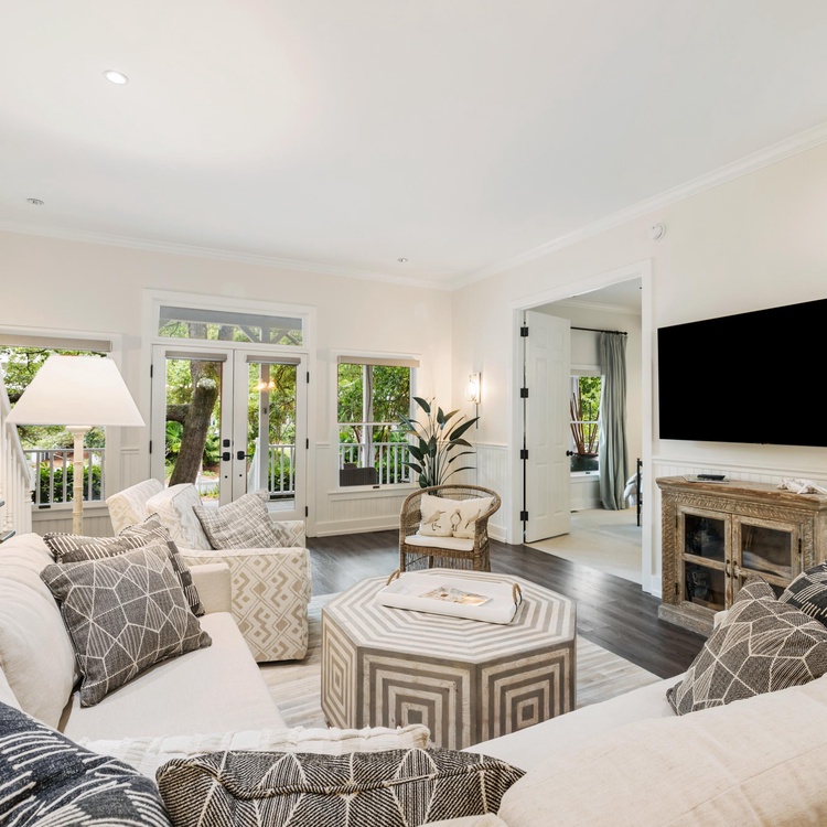 11 Atlantic Beach Court