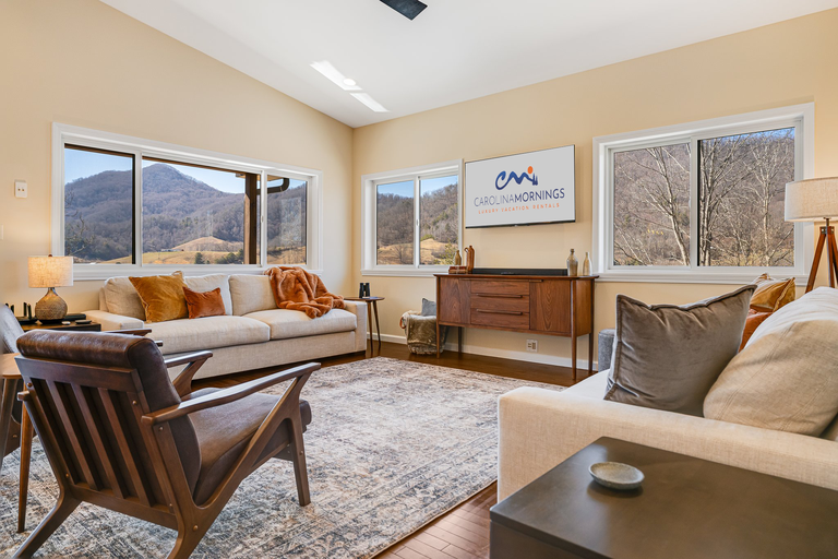 Luxury Modern Furnishings