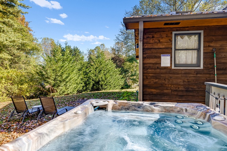 Private Bubbling Hot Tub