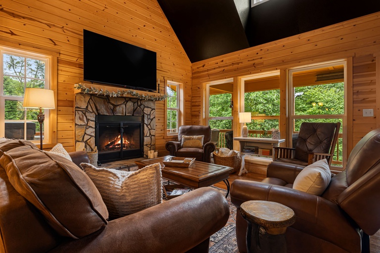 Smoky Mountain Cabin Vibes