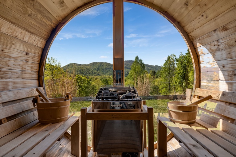 Cedar Sauna With a View