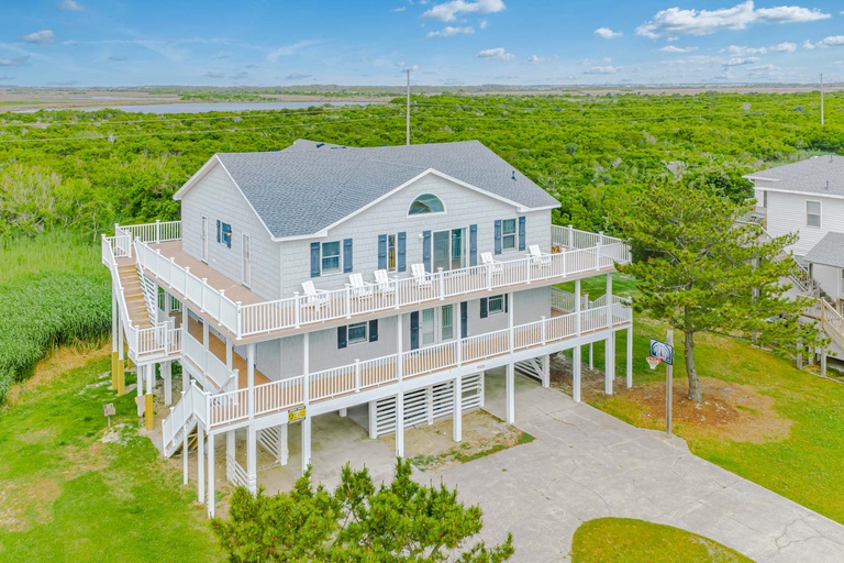 Featured Property 659 | The Swell House