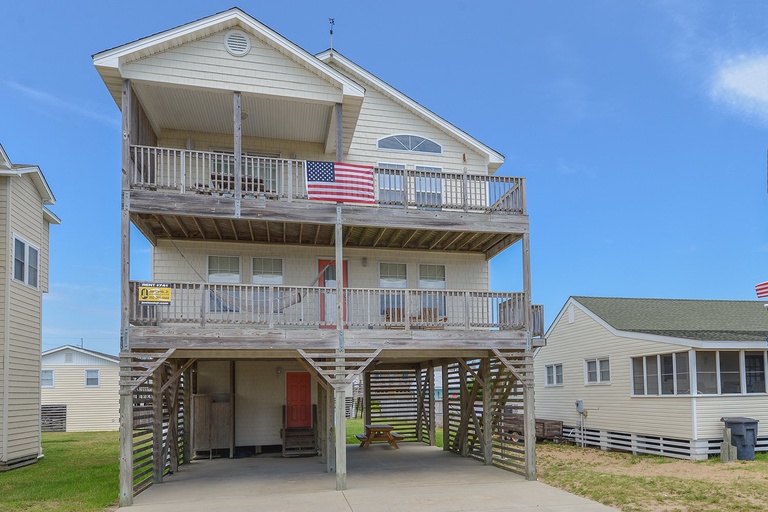 Featured Property 741 | Flip Flop Livin