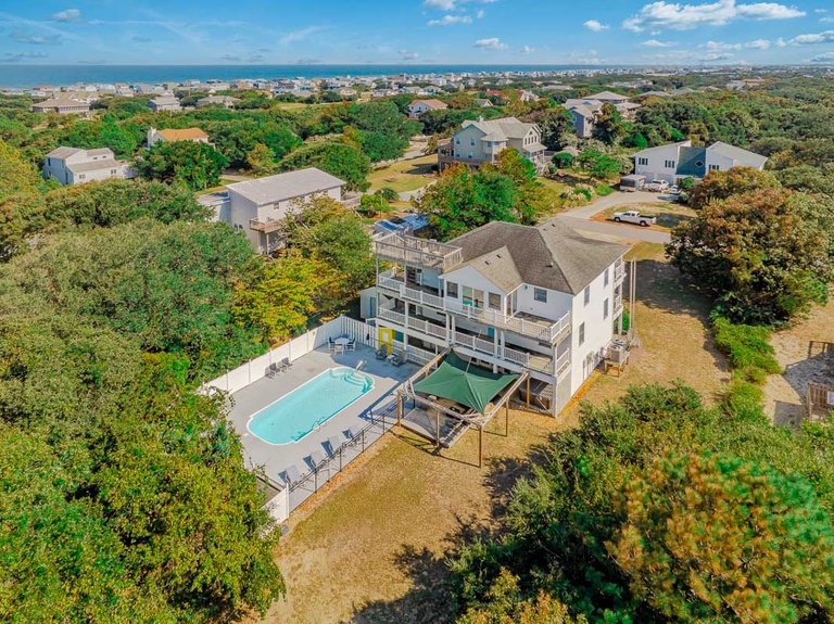 Featured Property 221 | Off Course