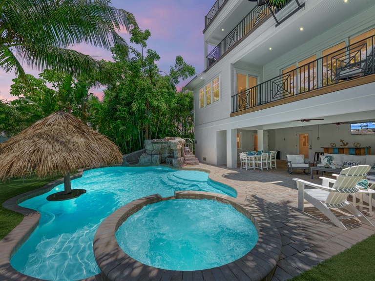 Island Pearl Oasis Photo