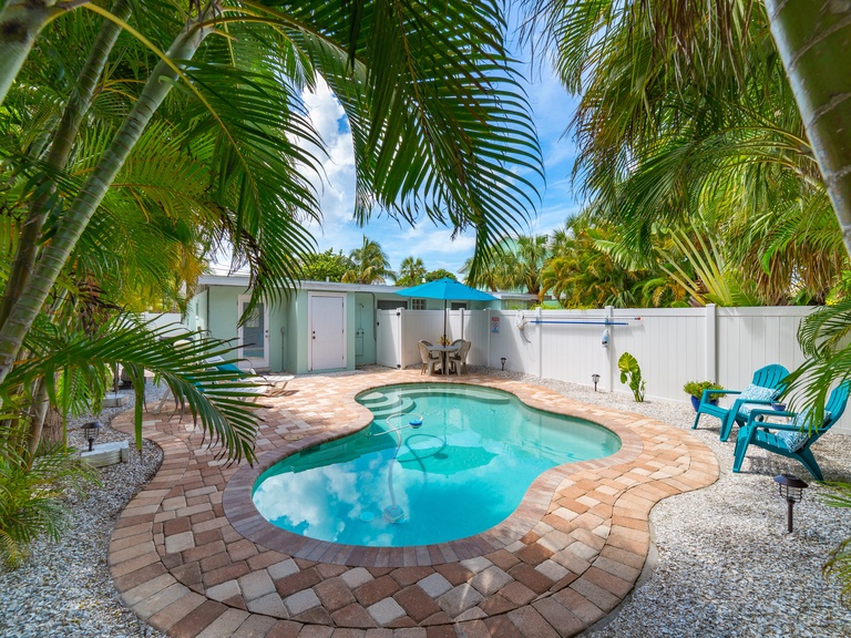 Gulf Breeze Villa B Photo