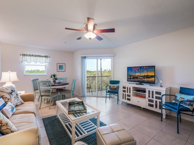 Sandy Pointe Photo