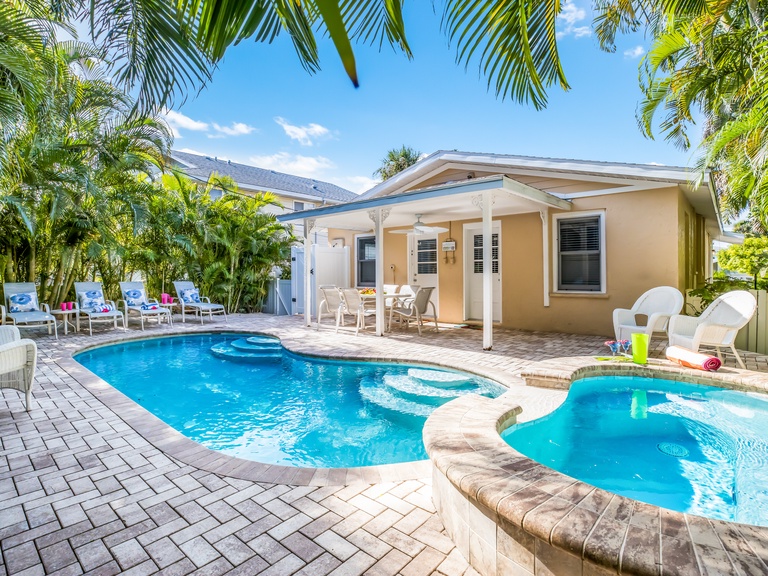 Beach Cottage Photo