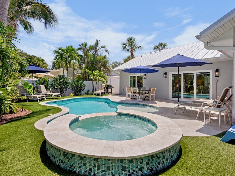 Island Chic Photo