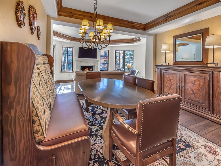 Three bedroom, three bathroom condo 3