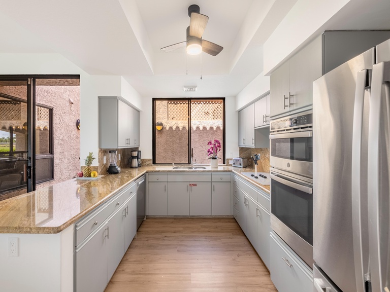 The Shores at Waikoloa | 21 2