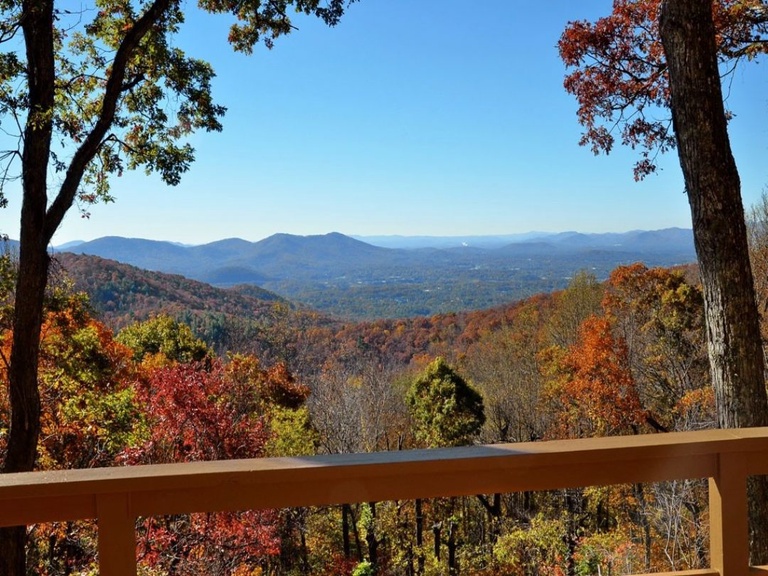 Gorgeous Fall Colors & Mountain Views