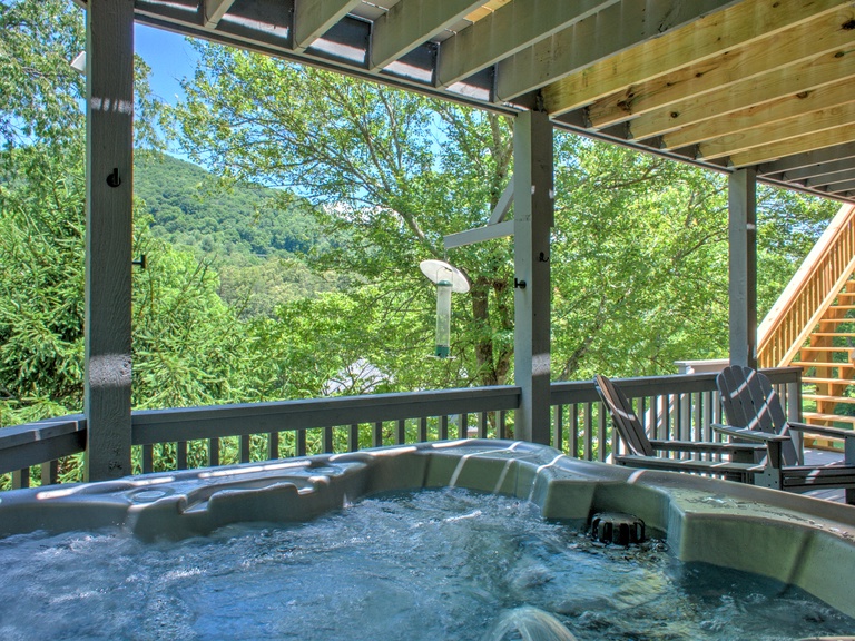 Relax in Blue Sky Manor's Hot Tub