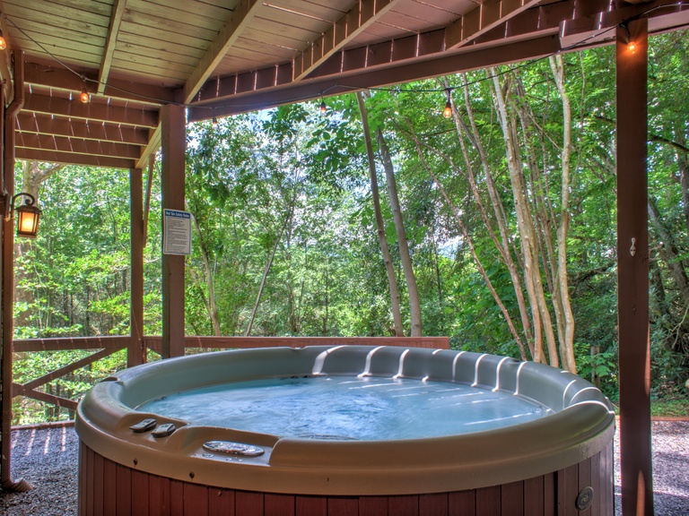 Hot Tub w/ Wooded Privacy