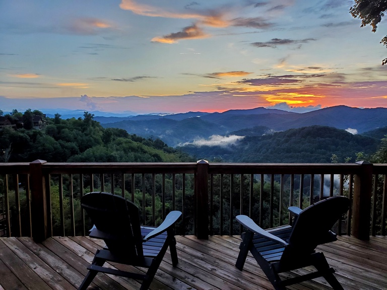 Black Bear Lodge at Scenic Wolf